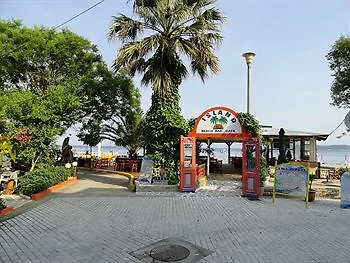Captains Boutique *